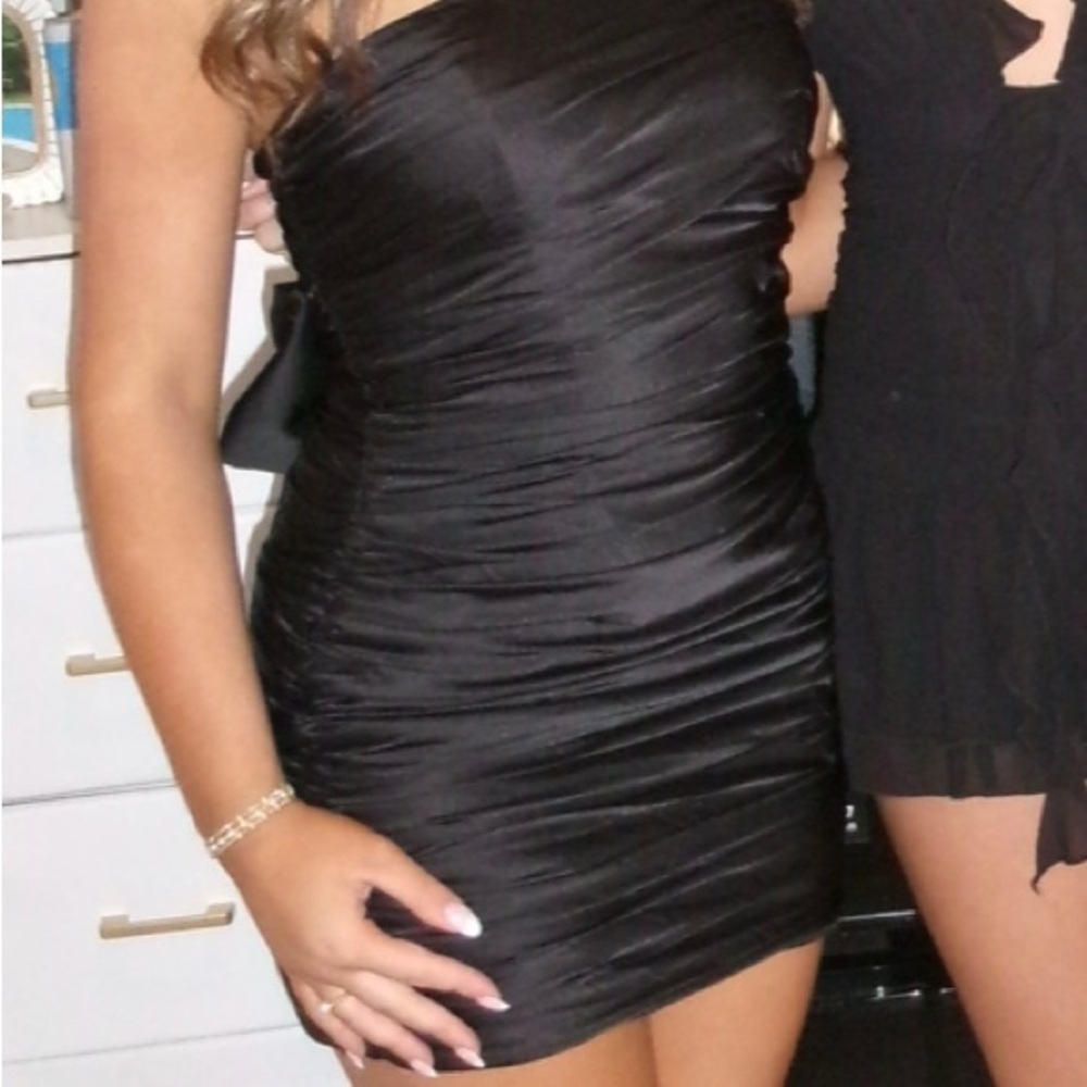 Aqua Black Ruched Strapless Bodycon Dress